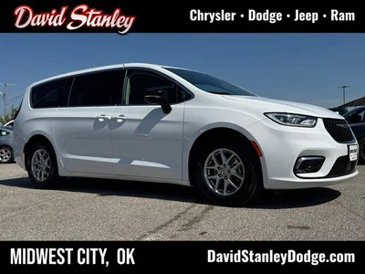 used 2024 CHRYSLER