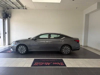used 2025 NISSAN
