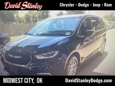 used 2025 CHRYSLER
