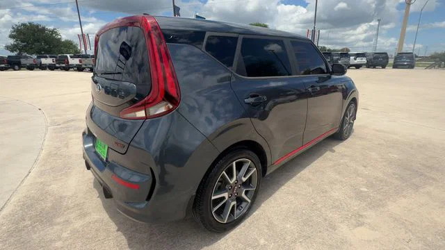 vehicle-img