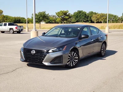 used 2025 NISSAN