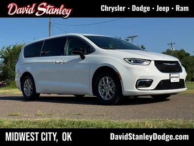 used 2024 CHRYSLER