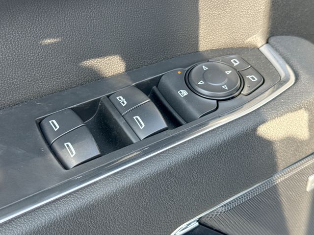 vehicle-img
