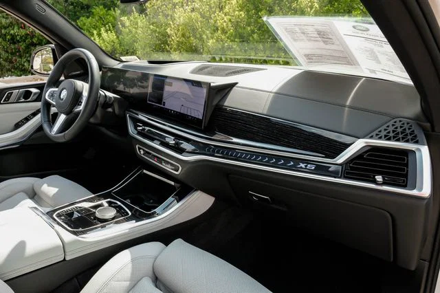 vehicle-img