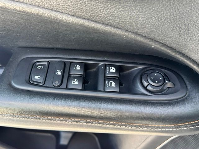 vehicle-img