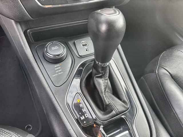 vehicle-img