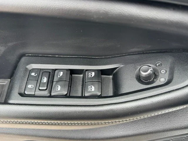 vehicle-img