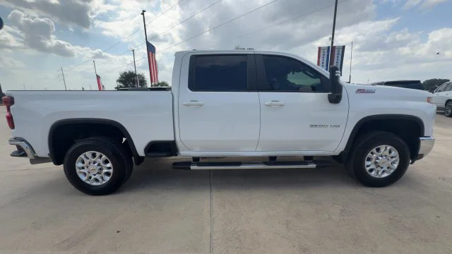 vehicle-img
