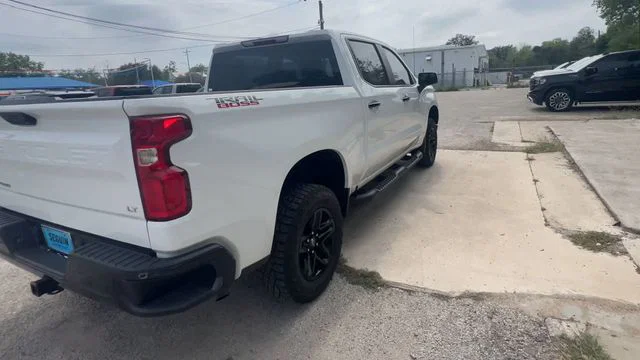 vehicle-img