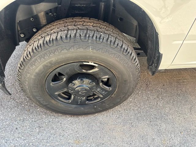 vehicle-img