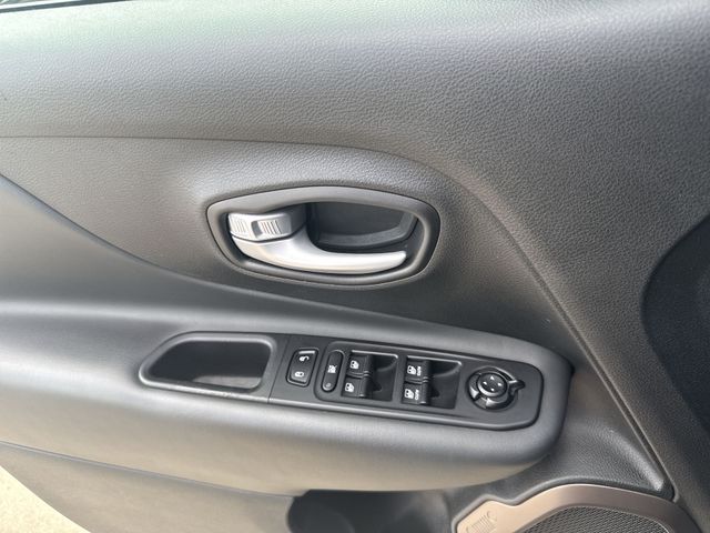 vehicle-img
