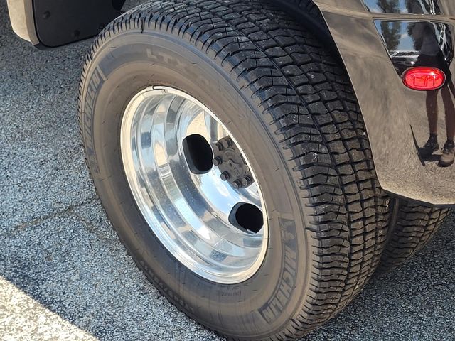 vehicle-img