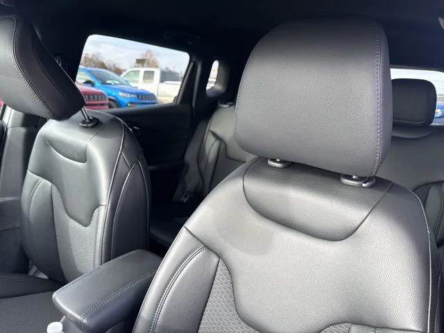 vehicle-img