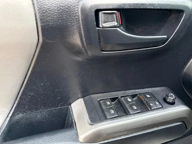 vehicle-img