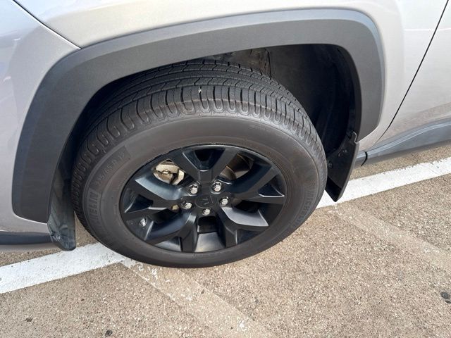 vehicle-img