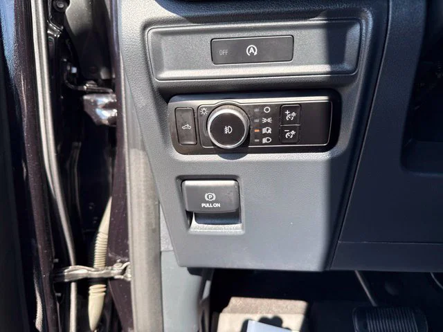vehicle-img