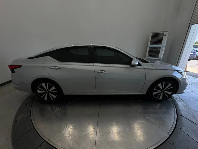 vehicle-img