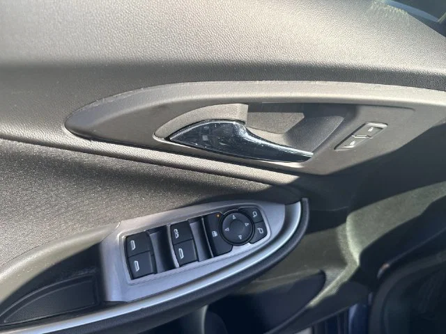 vehicle-img