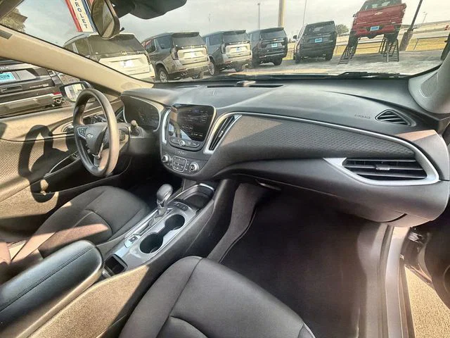 vehicle-img