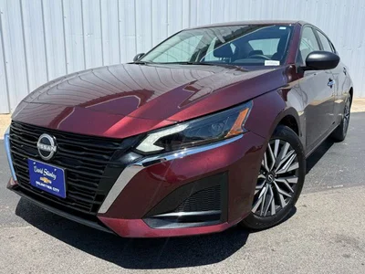 used 2025 NISSAN