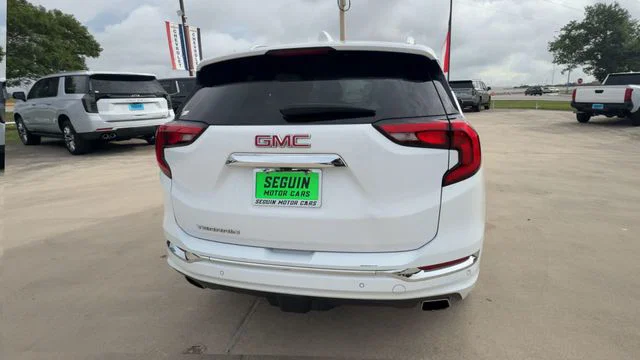 vehicle-img