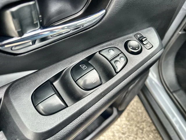 vehicle-img