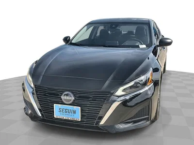 used 2025 NISSAN
