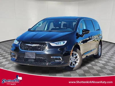 used 2024 CHRYSLER