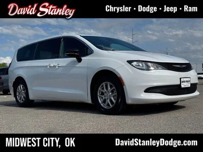 used 2025 CHRYSLER