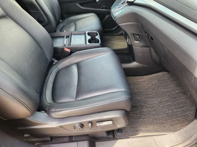 vehicle-img