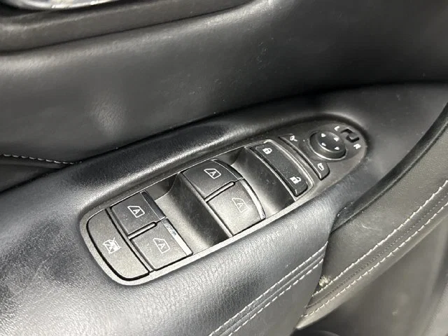 vehicle-img