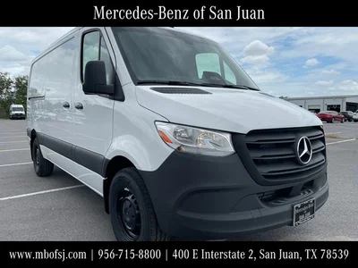 new 2025 MERCEDES-BENZ