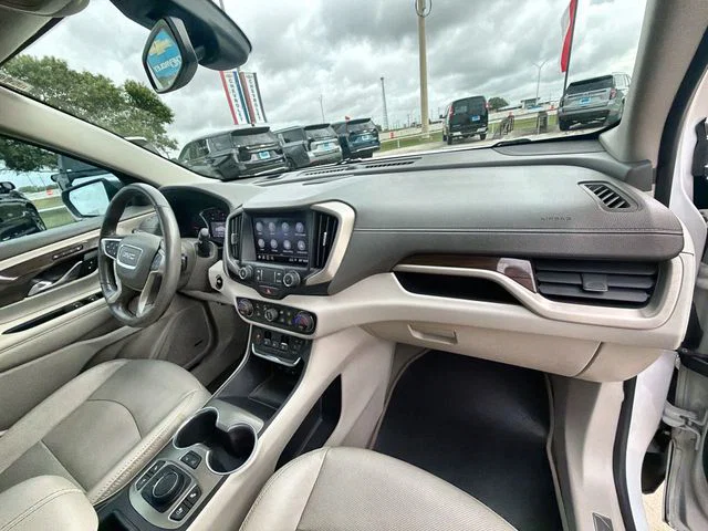 vehicle-img