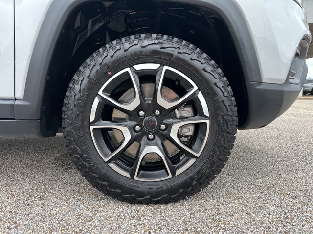 vehicle-img