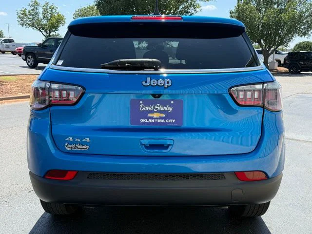 vehicle-img
