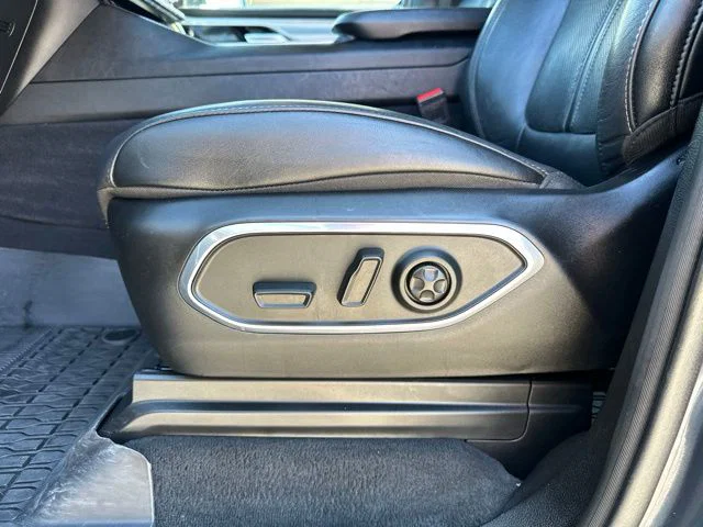 vehicle-img