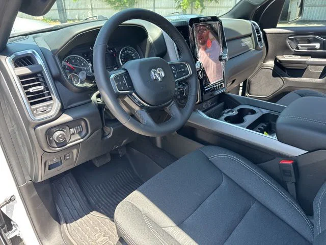 vehicle-img