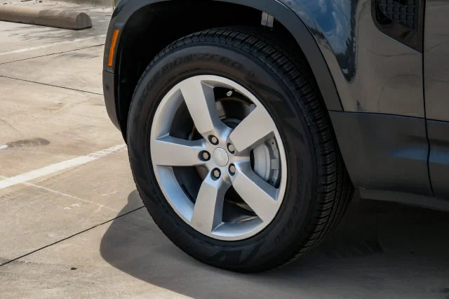 vehicle-img