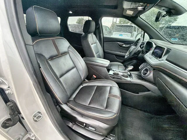 vehicle-img