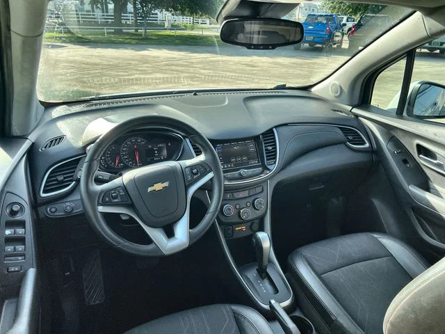 vehicle-img