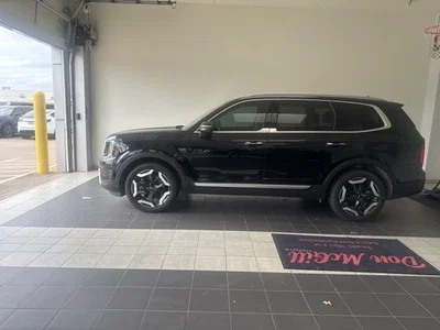 used 2025 KIA