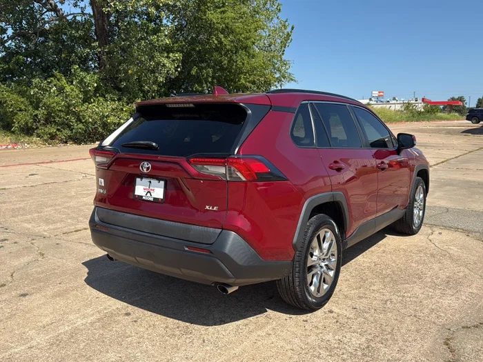 vehicle-img