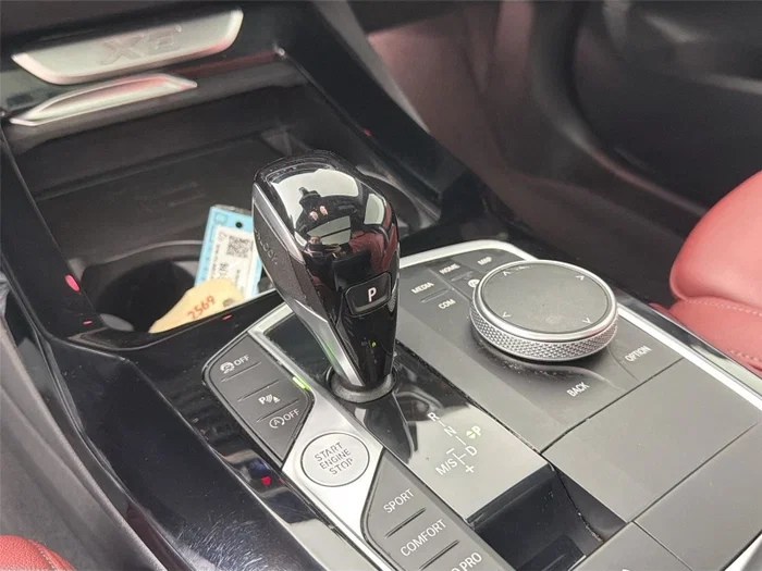 vehicle-img