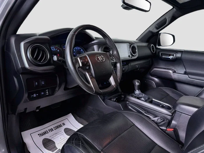 vehicle-img