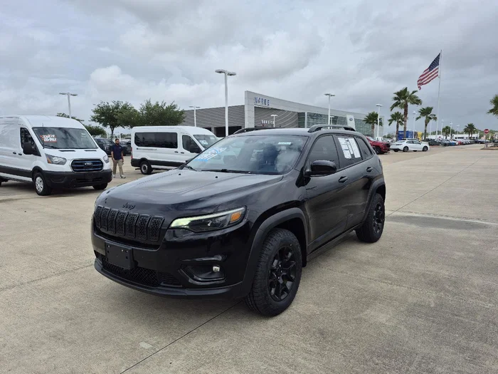 vehicle-img