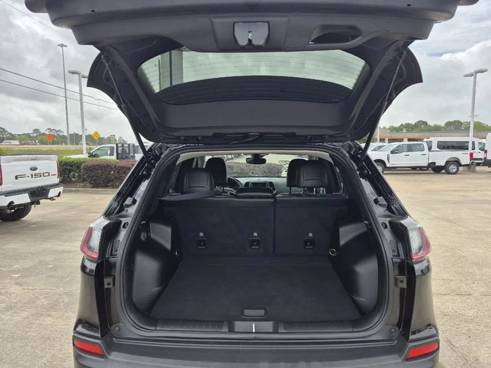vehicle-img