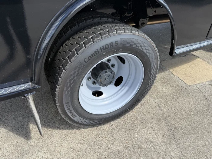 vehicle-img