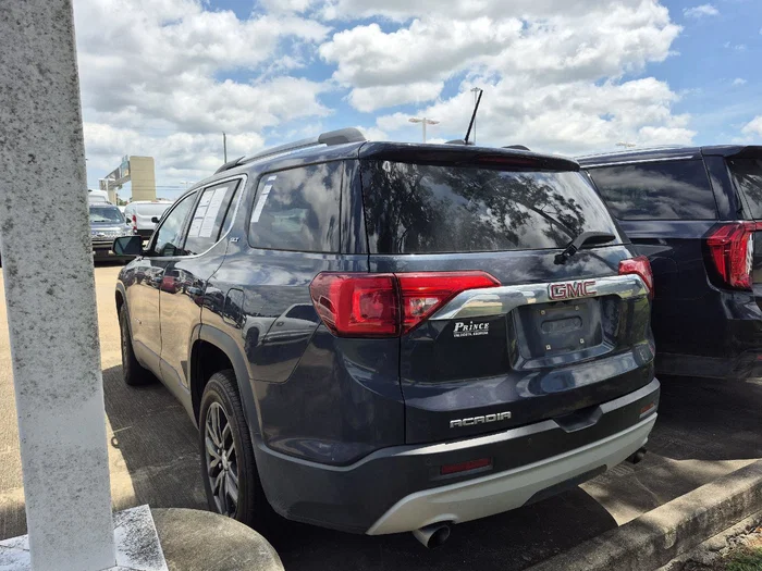 vehicle-img