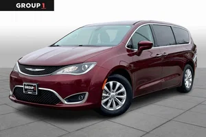 used 2018 CHRYSLER