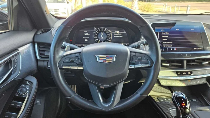 vehicle-img